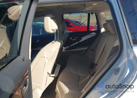 2010 Mercedes-Benz Glk 350 z USA, uszkodzony, nr VIN WDCGG5GB8AF430656